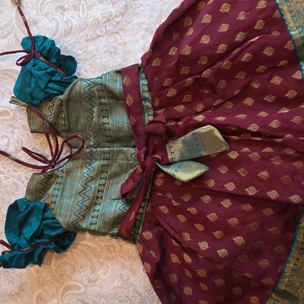 Elegant Kids Costume Dress with Teal and Maroon Accents - Picture 2 of 3